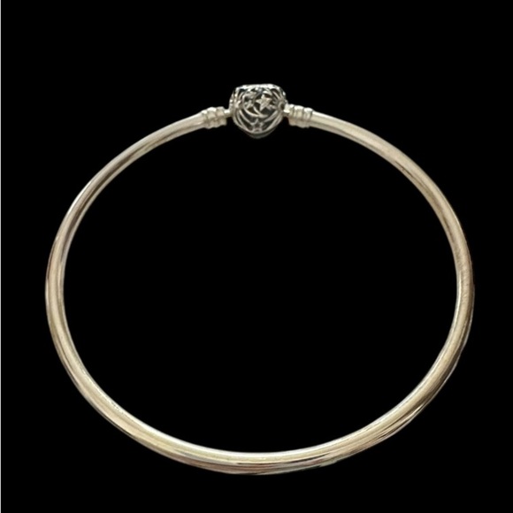 New 100% Authentic PANDORA 925 Silver Celestial Heart Bangle Bracelet - Picture 3 of 9